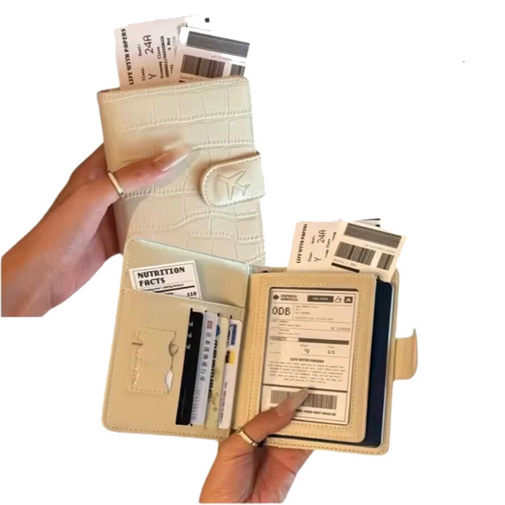 Women Accessories List - Capa de Passaporte em Couro PU