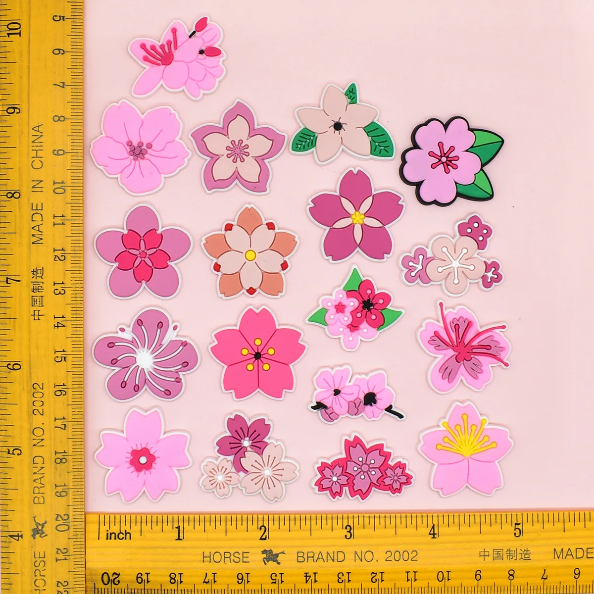 Bonito rosa flor sapato encant - Women'S Accessories Crocs avaliação e preço